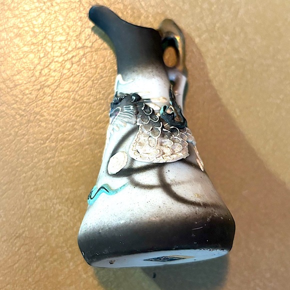 3 Vintage Japanese Miniature Dragon-ware Pitchers,Jug With Raised Blue Moriage - Picture 3 of 10